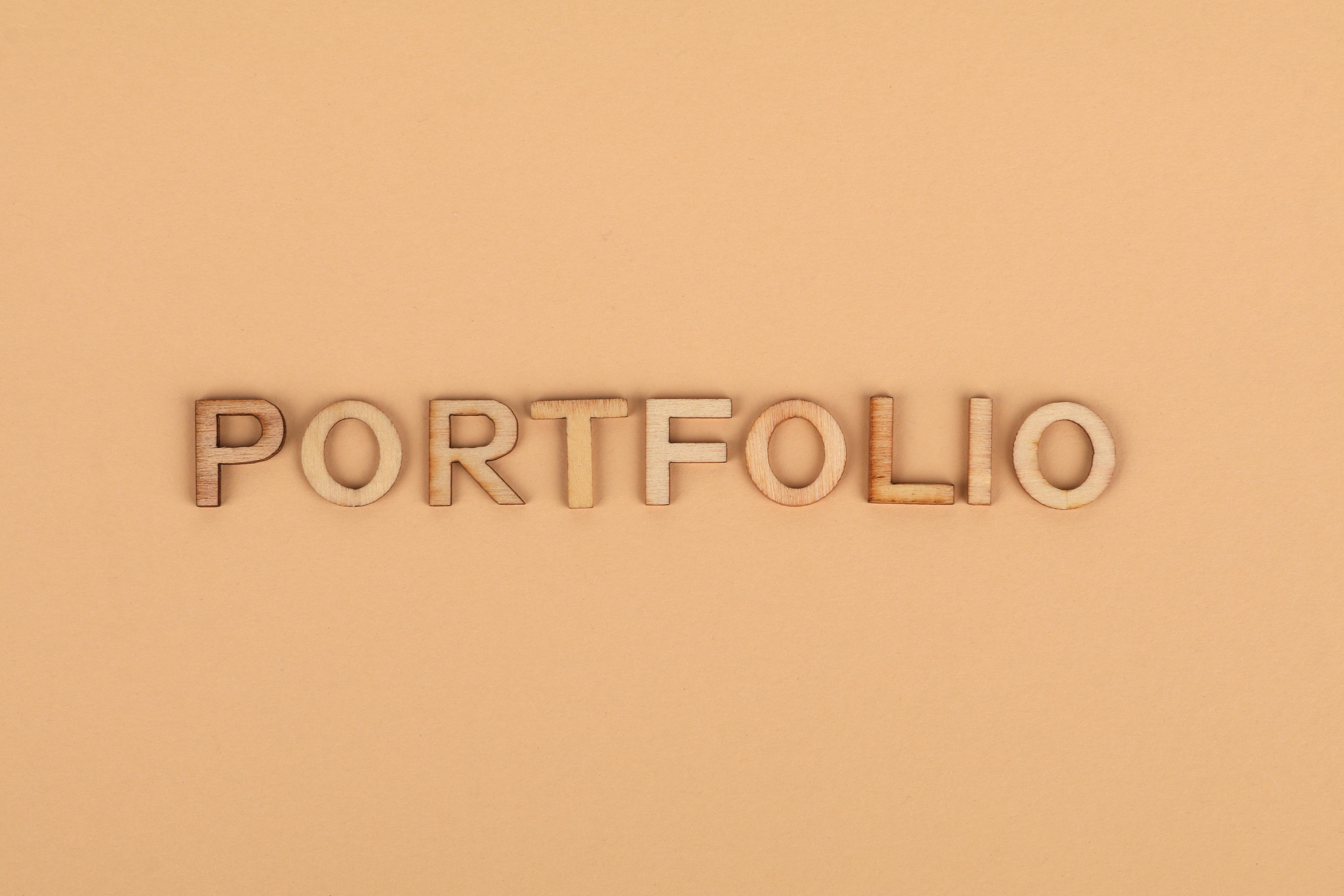 Flyer mockup on a beige background